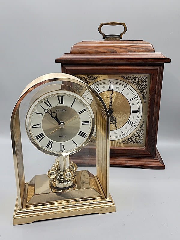 Includes a Hamilton battery