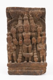 INDIAN CARVED WOOD TEMPLE FRAG