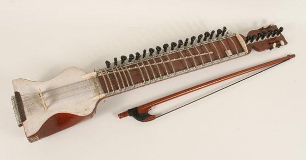Indian dilruba string instrument