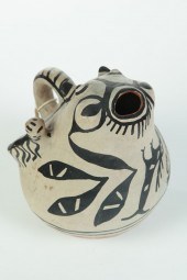 INDIAN EFFIGY PITCHER.  Cochit