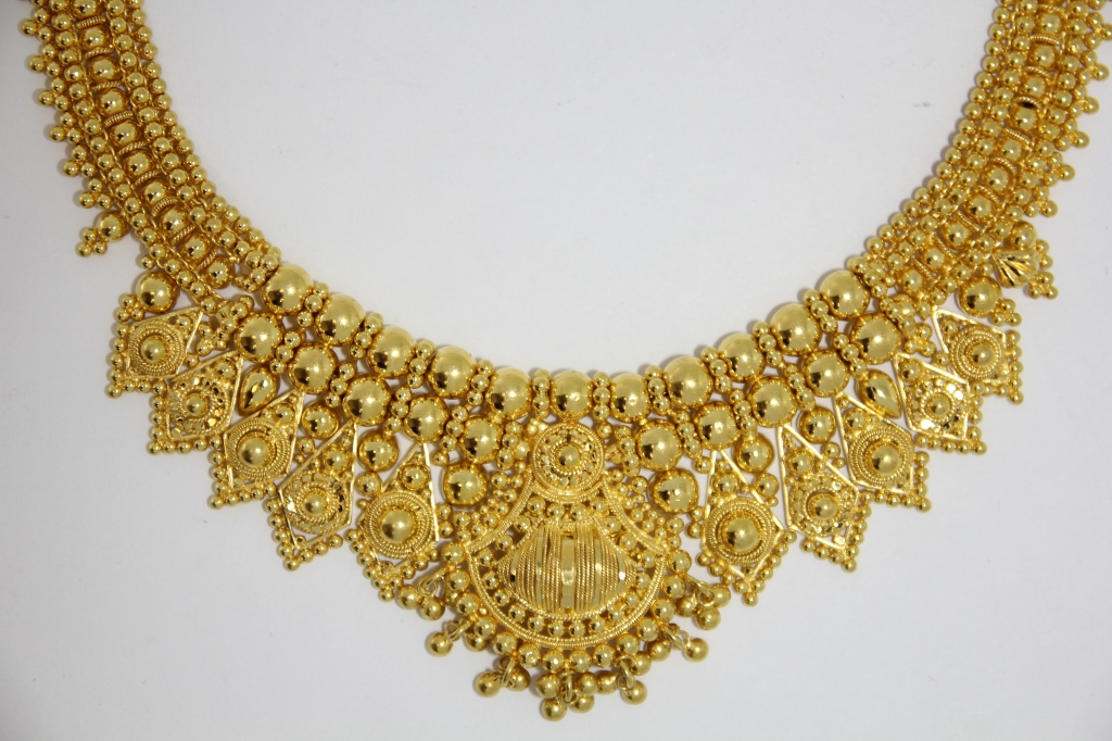 INDIAN MUGHAL STYLE 22K HIGH