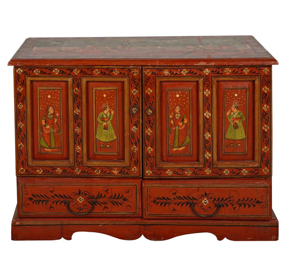 INDIAN PAINTED WOOD CHESThaving a