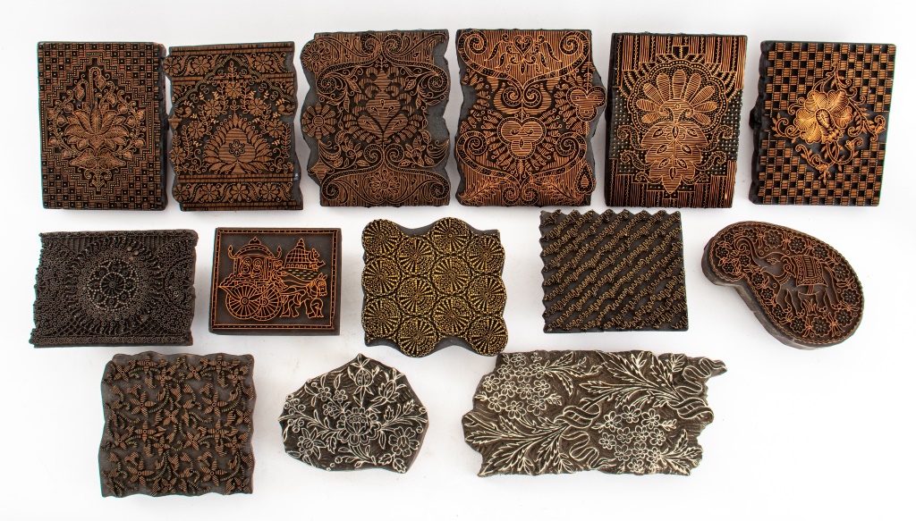 INDIAN WOOD & METAL TEXTILE