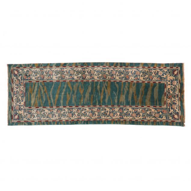 INDO ARTS AND CRAFTS STYLE RUG A