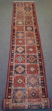 INDO-SAROUK RUNNER, 19 FT 5 IN