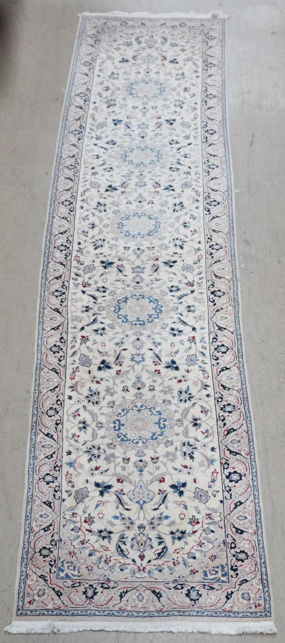 INDO-TABRIZ IVORY GROUND RUNNER, 12