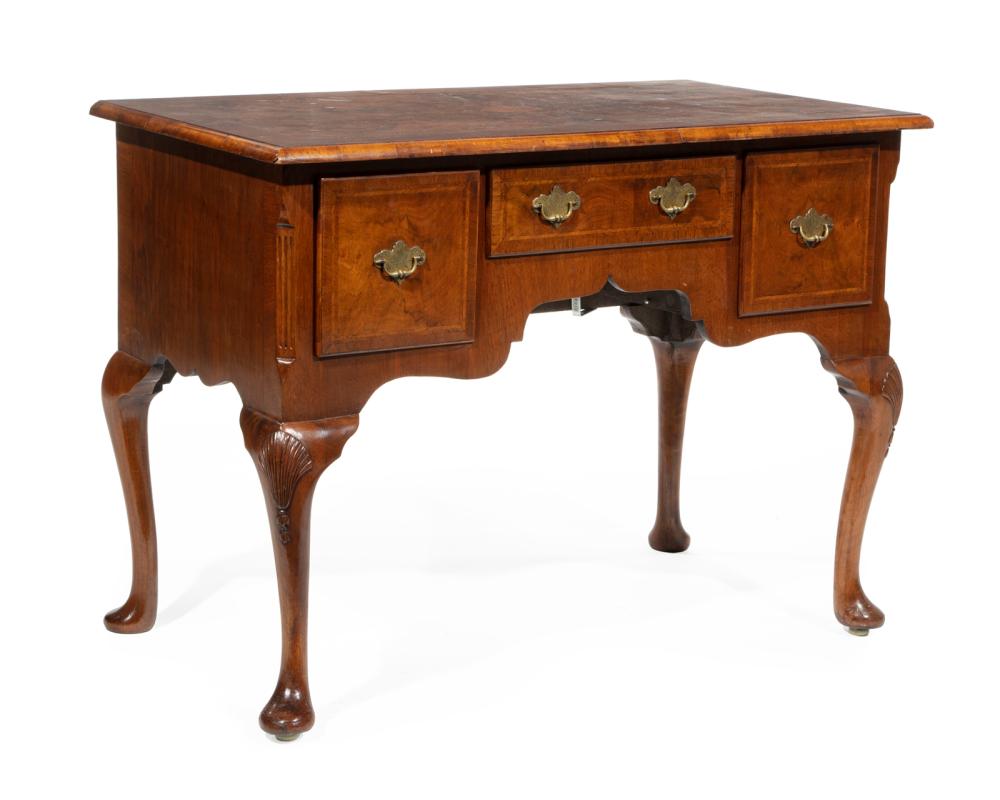 INLAID BURL WALNUT DRESSING