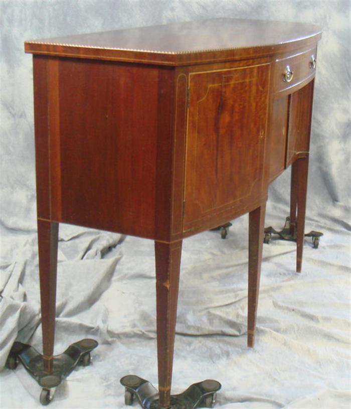 Inlaid mahogany Hepplewhite style