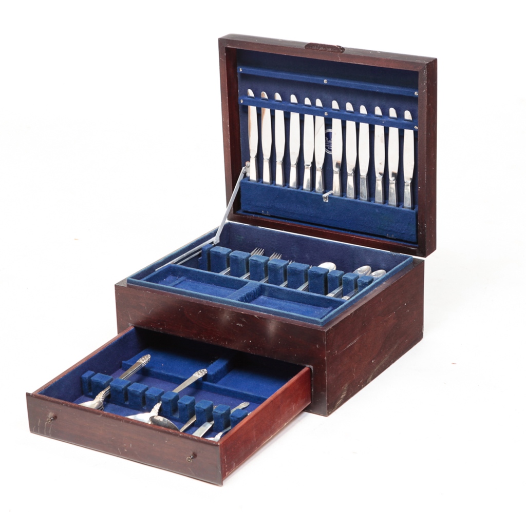 INTERNATIONAL STERLING FLATWARE.