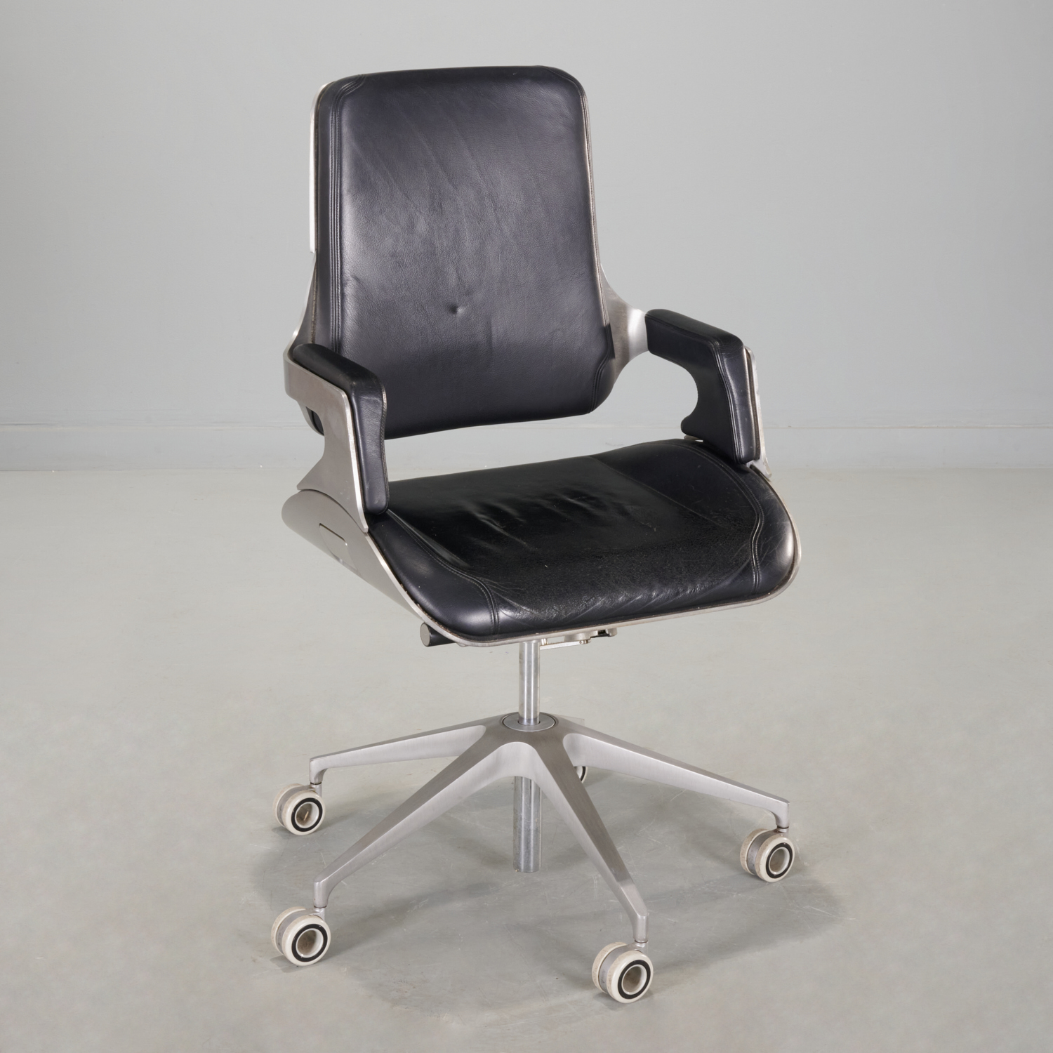 INTERSTUHL, 'SILVER 151S' SWIVEL