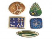 INTUIT & VINTAGE STYLE PIECES
