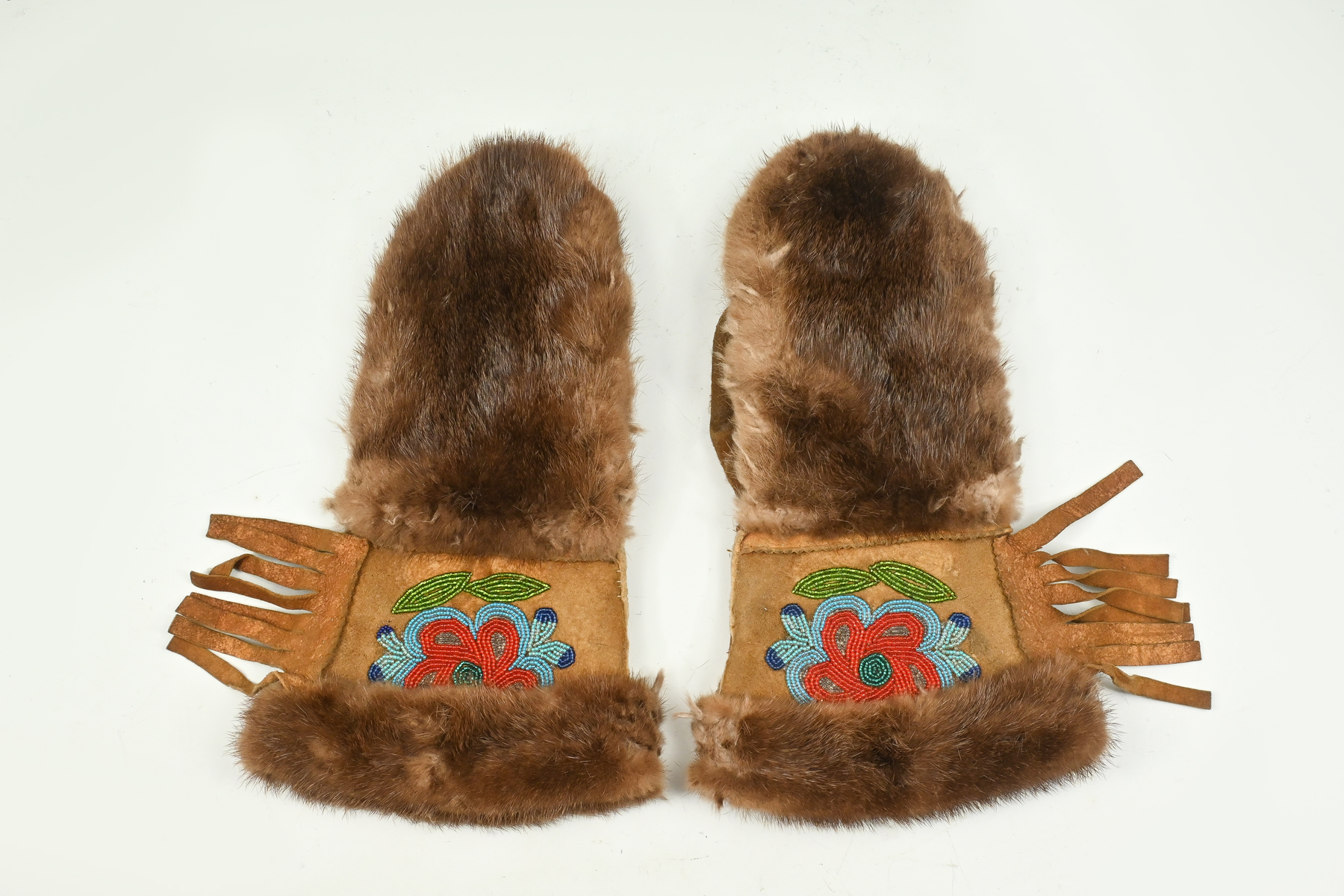 INUIT RIVER OTTER BEADED GLOVES: