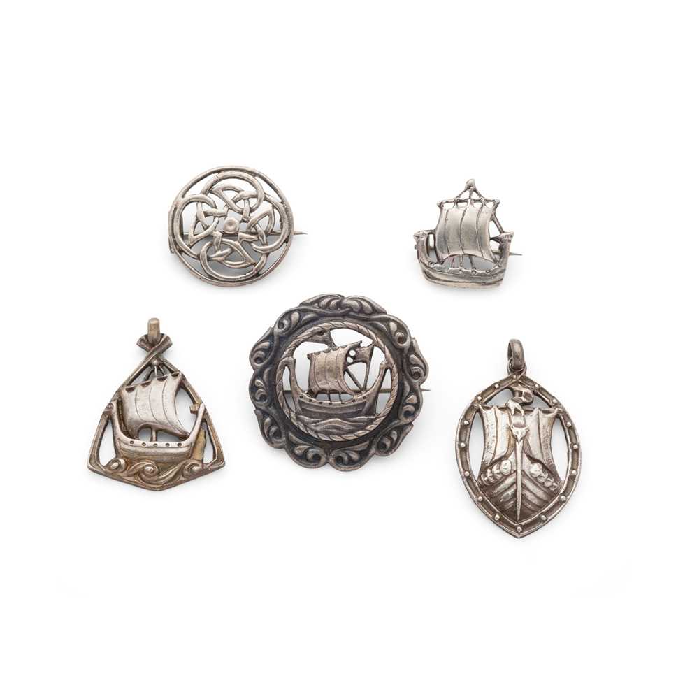 IONA - A COLLECTION OF SCOTTISH