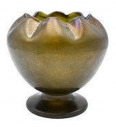 IRIDESCENT ART GLASS VASE, HAV