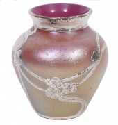 IRIDESCENT LOETZ ART GLASE VAS
