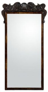 Irish Chippendale mahogany mir