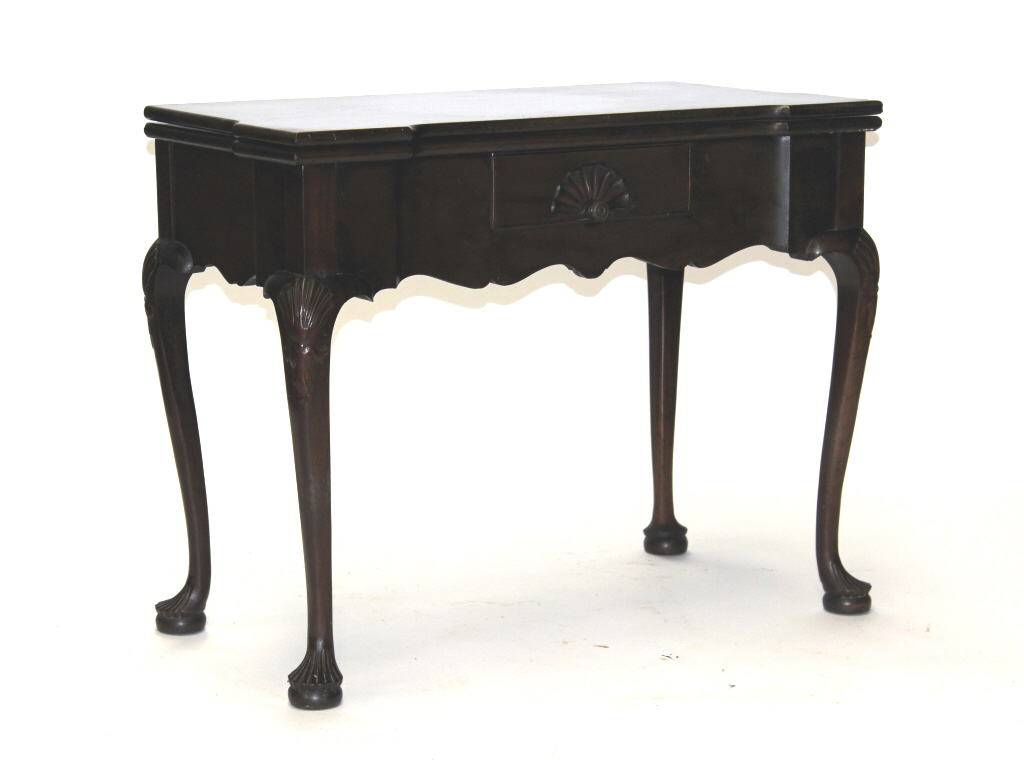 IRISH CHIPPENDALE STYLE BLOCK &