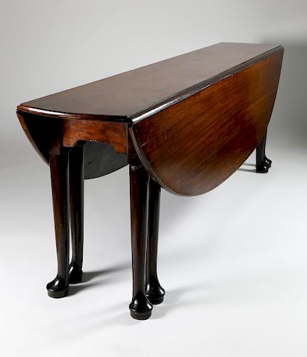 IRISH MAHOGANY QUEEN ANNE HUNT
