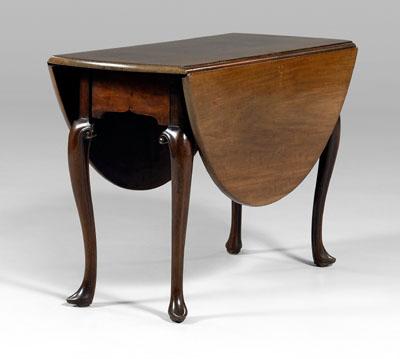 Irish Queen Anne drop-leaf table,
