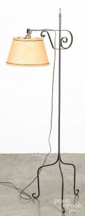 IRON FLOOR LAMPIron floor lamp