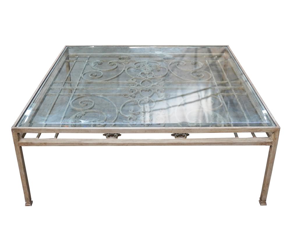 IRON & GLASS COFFEE TABLEpainted