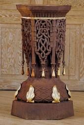 IRON HEXAGONAL PEDESTAL WITH H