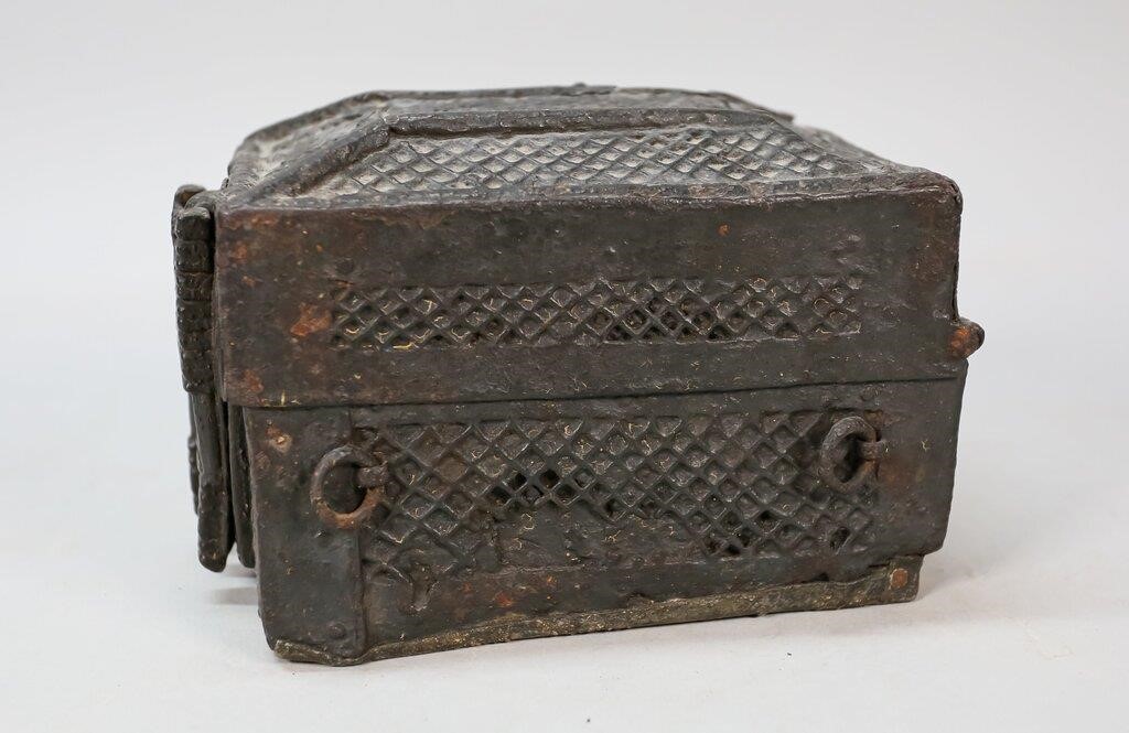 IRON MISSAL BOXIron missal box.