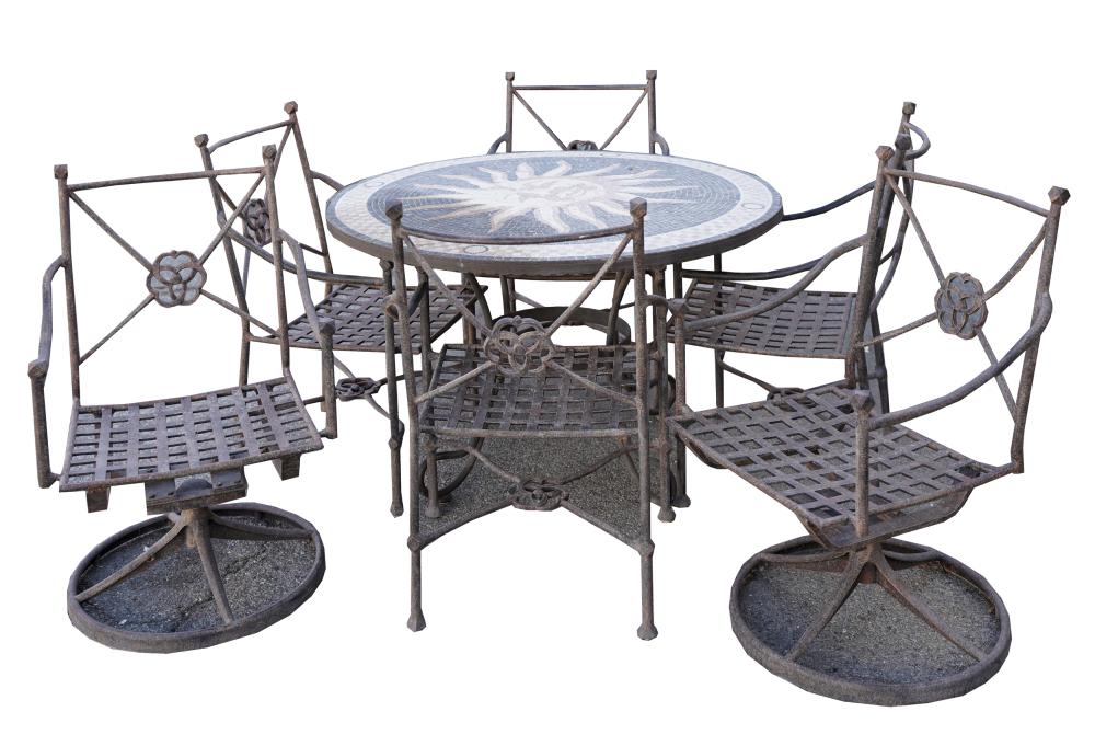 IRON PATIO SETcomprising one