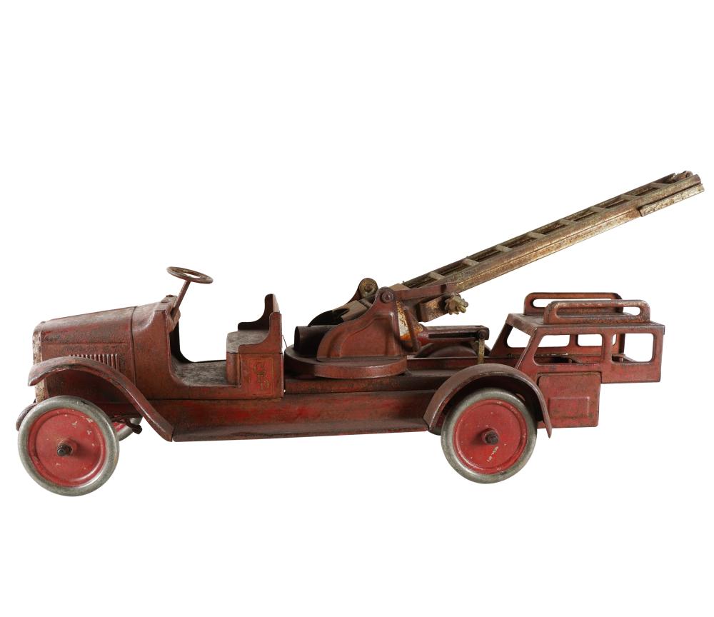 IRON TOY FIRE TRUCKCondition: