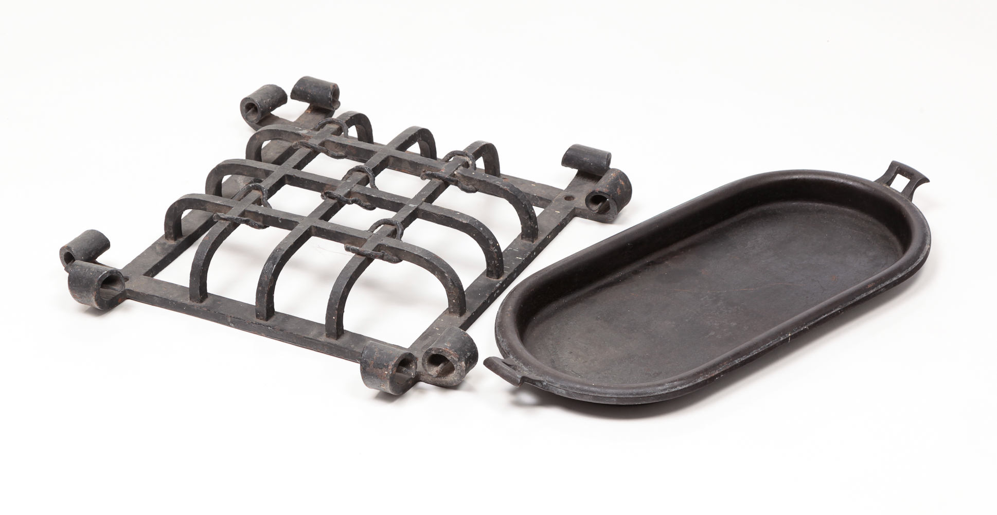 IRON WINDOW GRATE AND GRIDDLE
