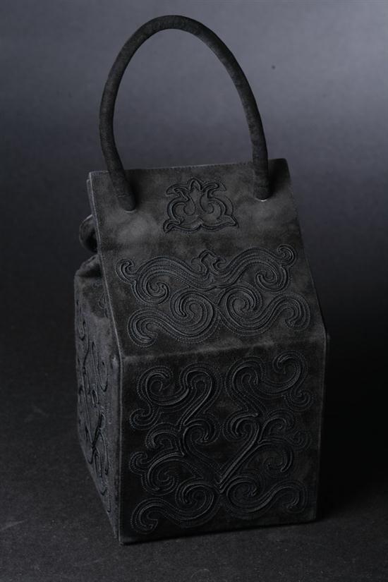 ISABEL CANOVAS EMBROIDERED