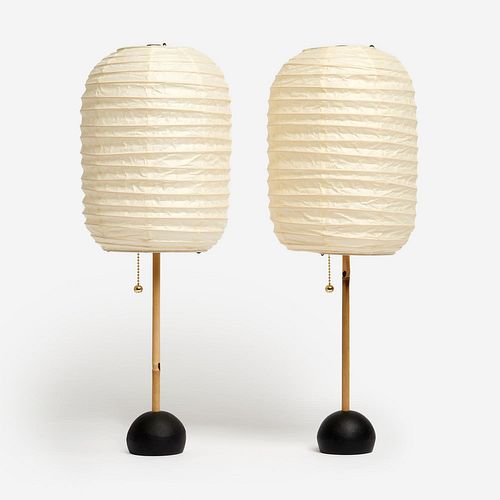 ISAMU NOGUCHI PAIR OF AKARI LIGHT