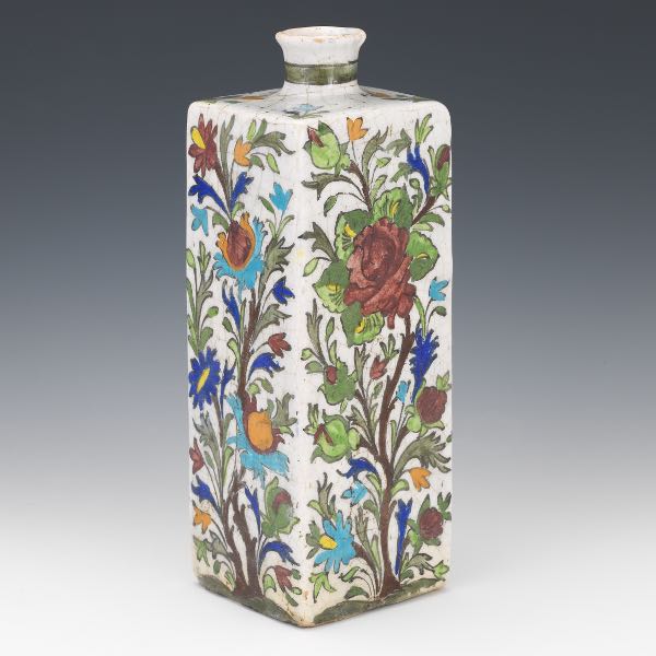 ISLAMIC IZNIK STYLE CERAMIC VASE