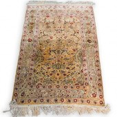 ISLAMIC SILK CARPETDESCRIPTION