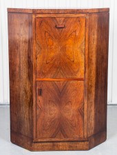 ITALIAN ART DECO WALNUT CORNER