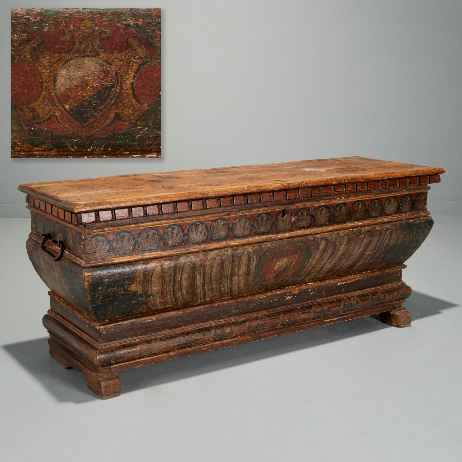 ITALIAN BAROQUE CARVED AND