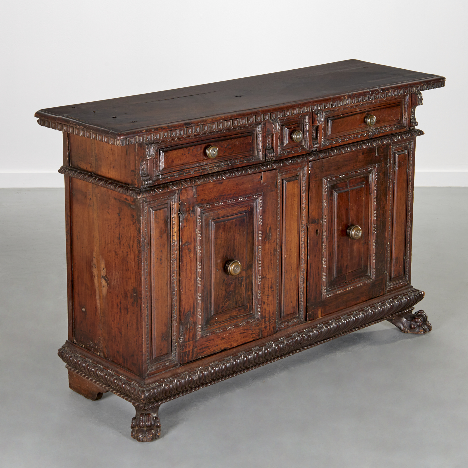 ITALIAN BAROQUE CARVED WALNUT