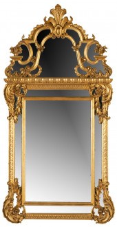 ITALIAN BAROQUE-STYLE GILTWOOD