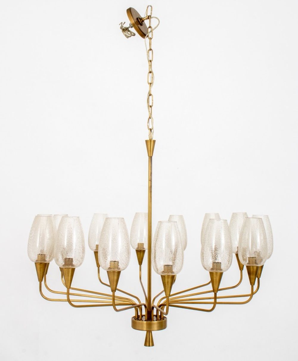 ITALIAN BRASS AND GLASS 14-ARM