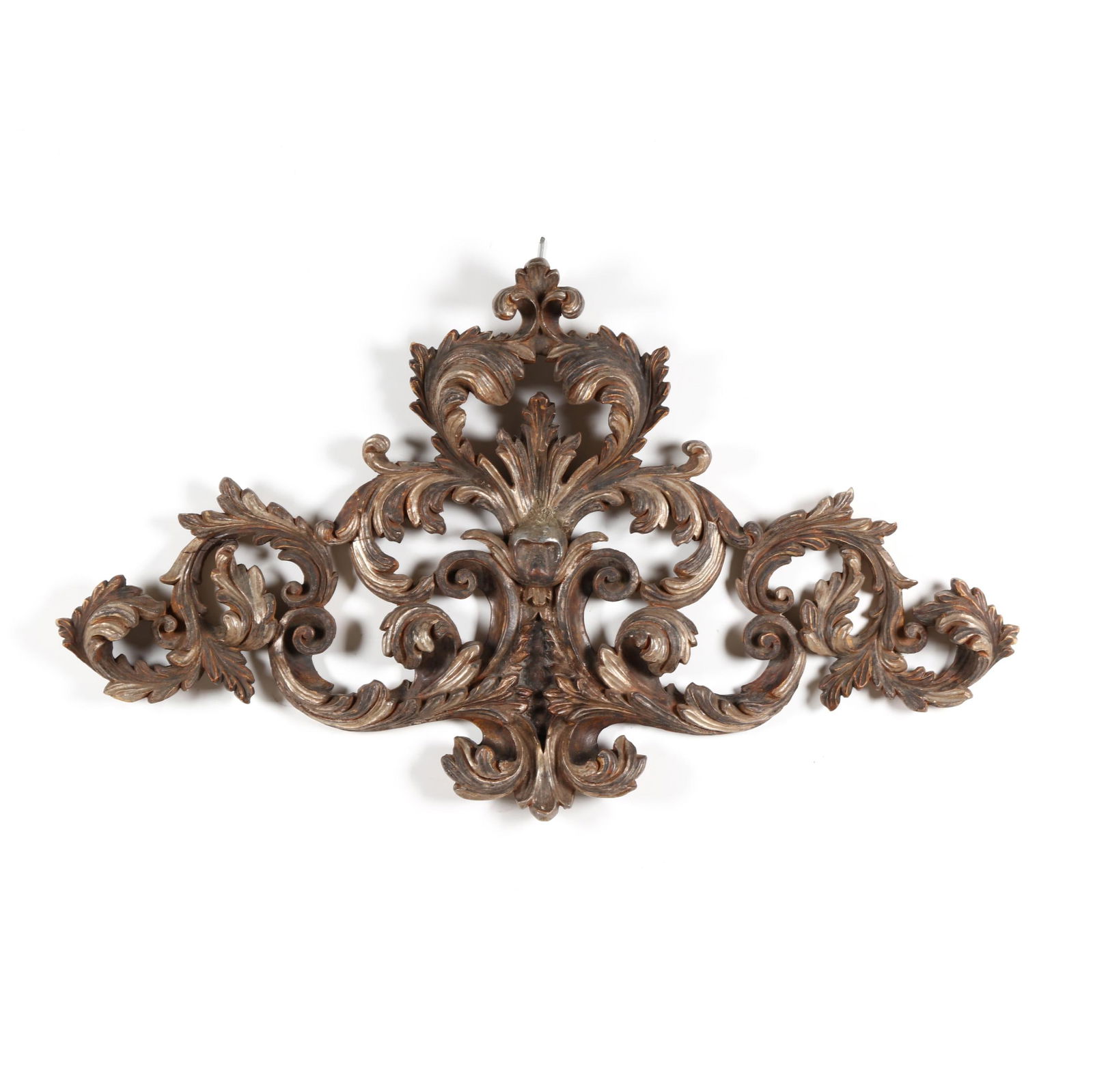 ITALIAN CARVED AND GILT FOLIATE