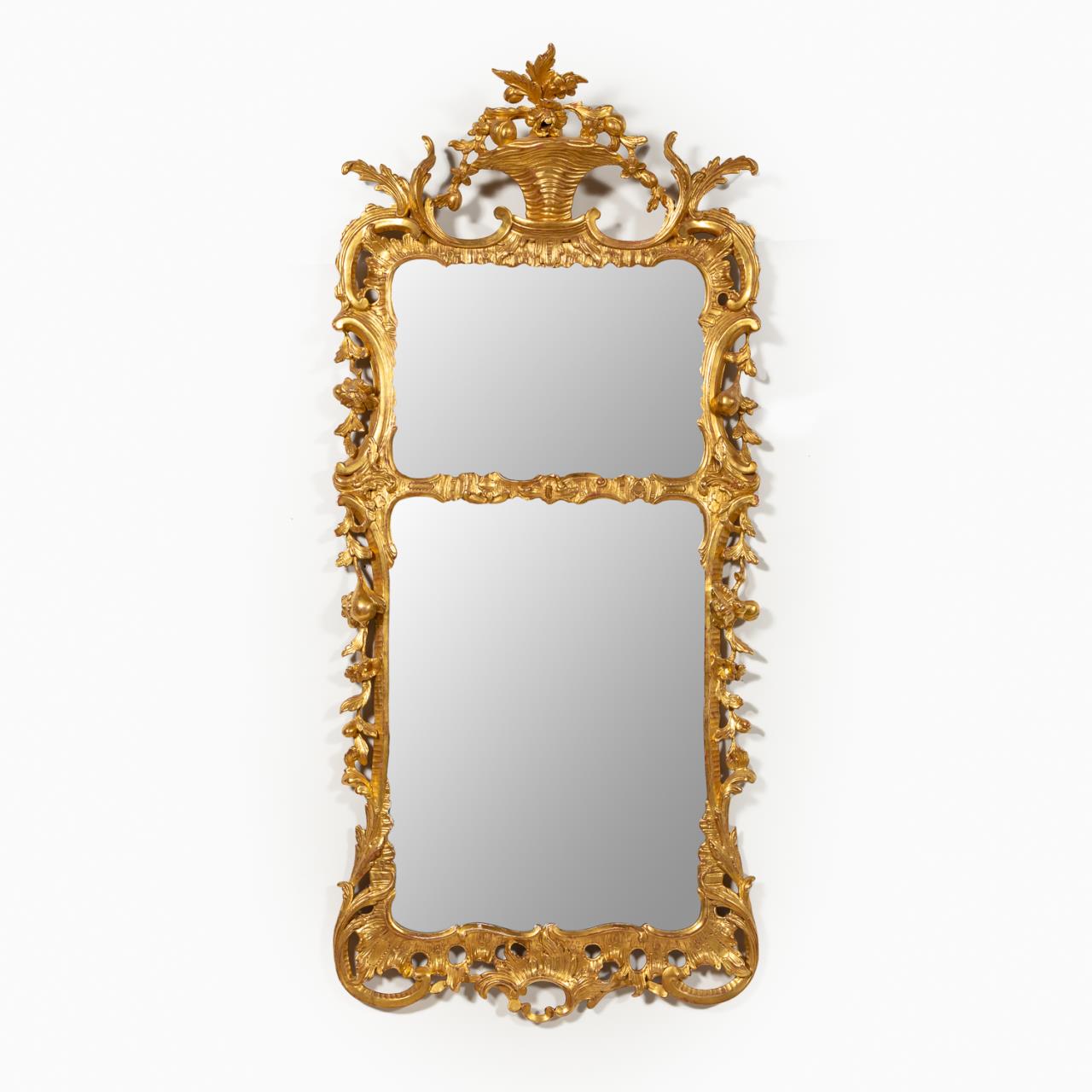 ITALIAN CARVED GILTWOOD