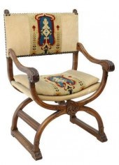 ITALIAN CARVED WALNUT CURULE A