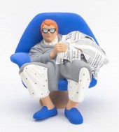 ITALIAN CERAMIC WOMB CHAIR FIG