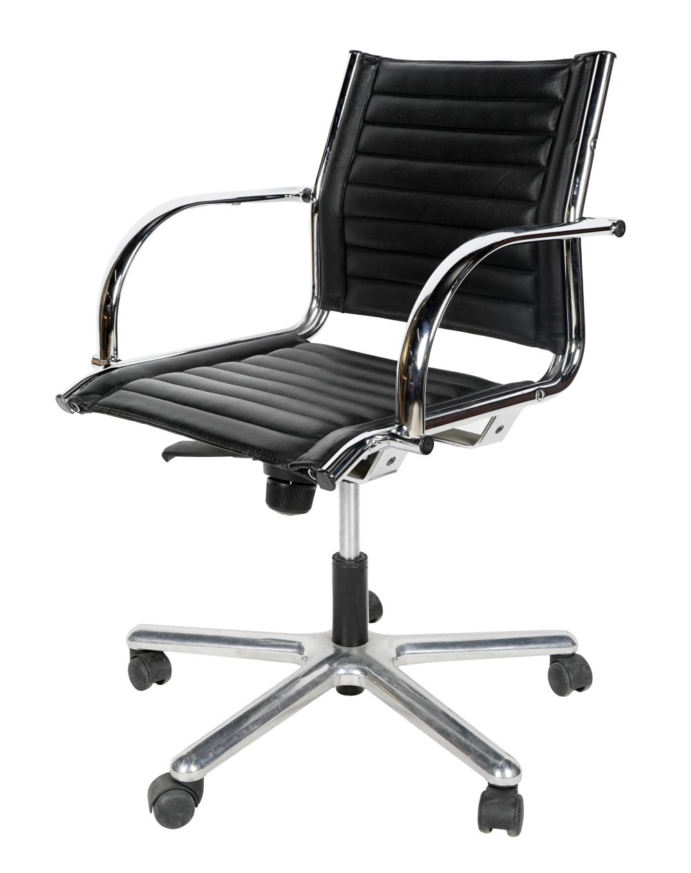 ITALIAN CHROME & LEATHER SWIVEL