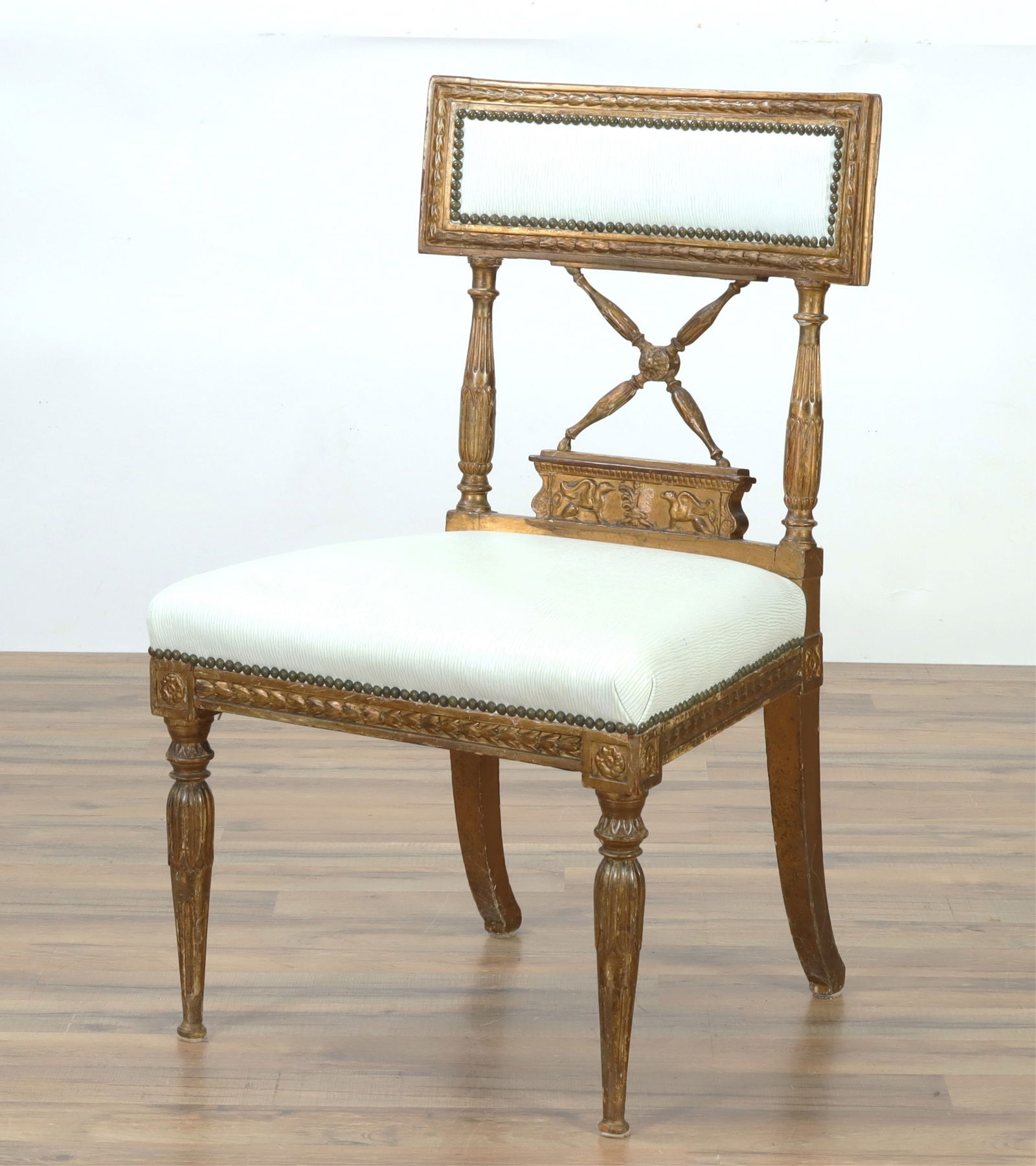 ITALIAN CLASSICAL GILTWOOD SIDE