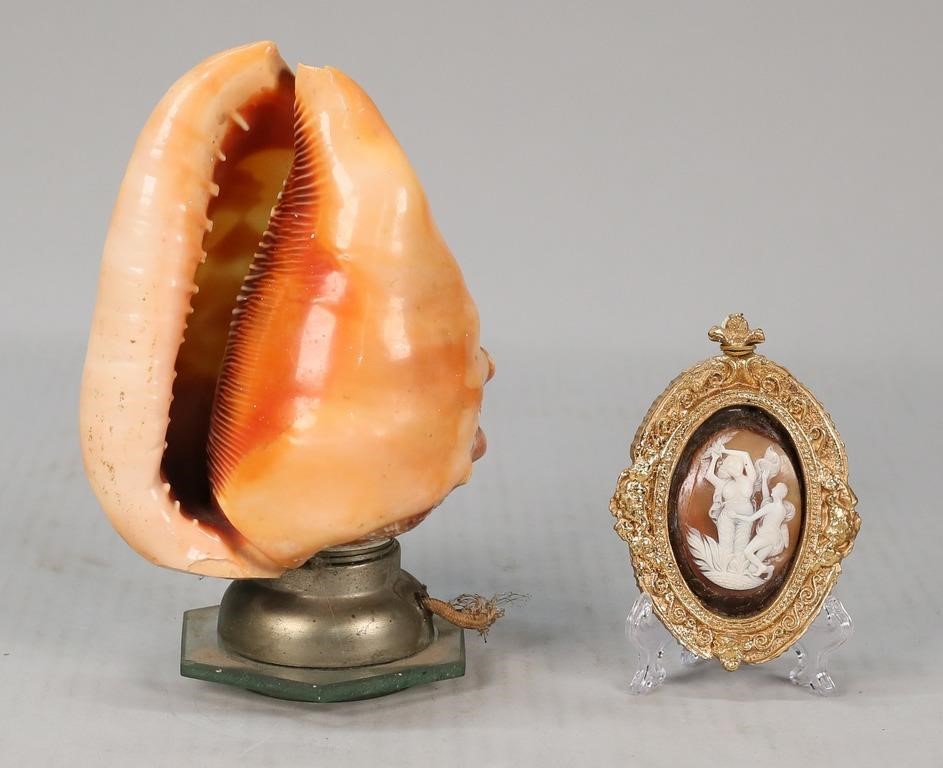 ITALIAN CONCH CAMEO LAMP AND