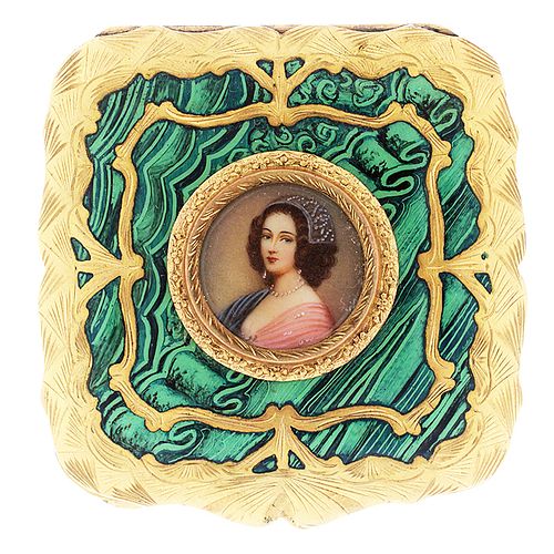 ITALIAN ENAMEL COMPACTAn unmarked