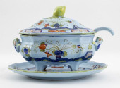 ITALIAN FAIENCE COVERED TUREEN