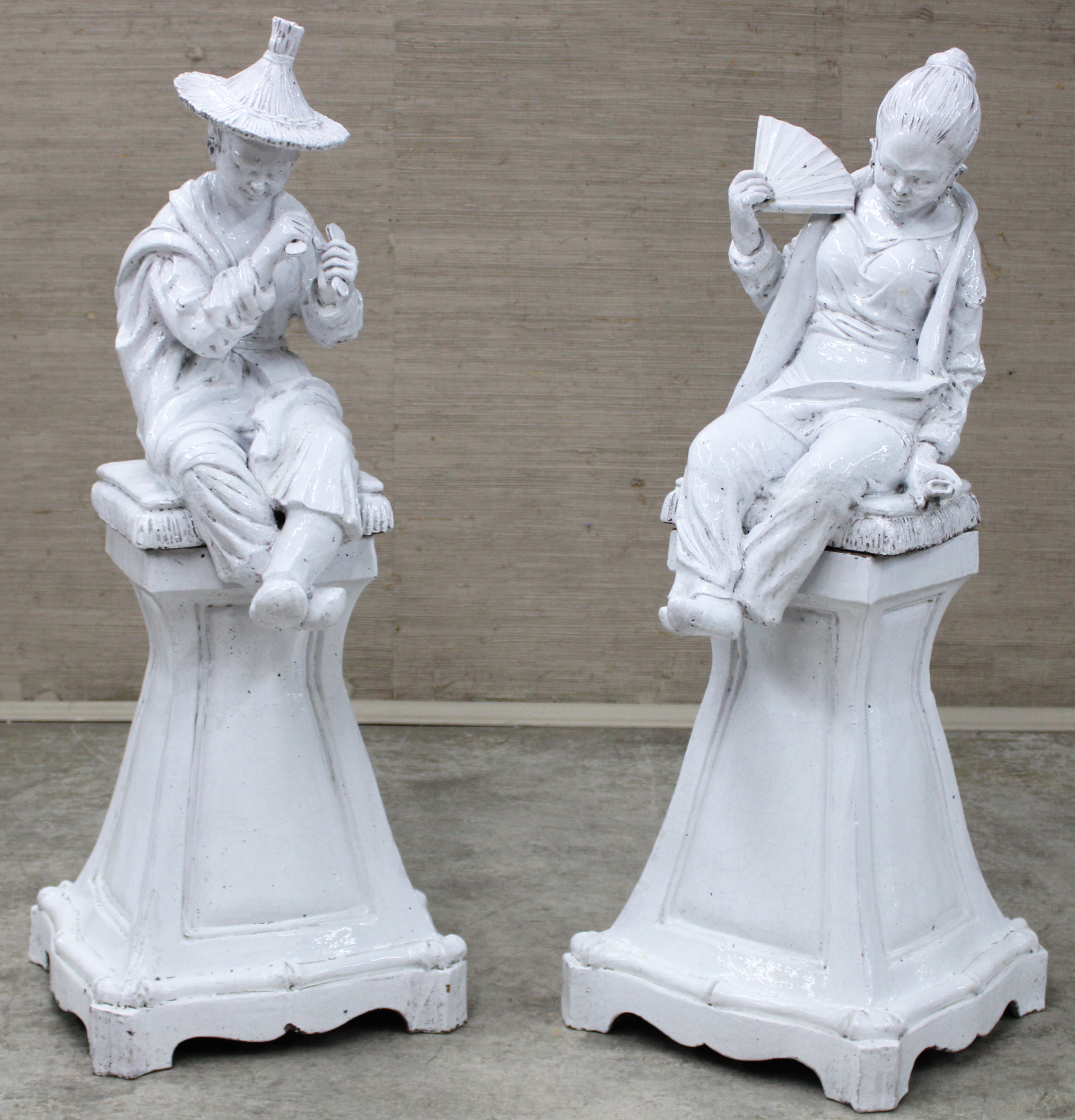 ITALIAN FAIENCE Pair of large