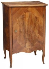 ITALIAN FIGURED WALNUT BEDSIDE